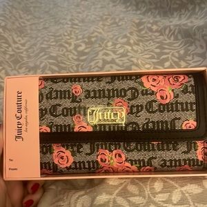 Juicy Couture floral wallet